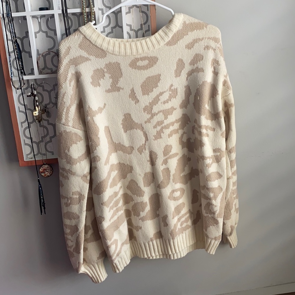 Pink Lily soft cheetah print sweater